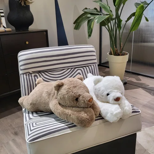 Vista 4 de FoxVilla Oso de 4 libras de peluche con peso, peluches de felpa con peso de 24 pulgadas para adultos, lindo peluche suave con peso para lanzar