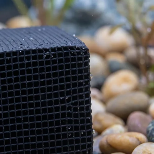 Vista 5 de Ipetboom Cubo purificador de agua, cubo de agua para acuario, fuente de pecera, filtro de carbón activado, 3.93 pulgadas, limpiador de bloques