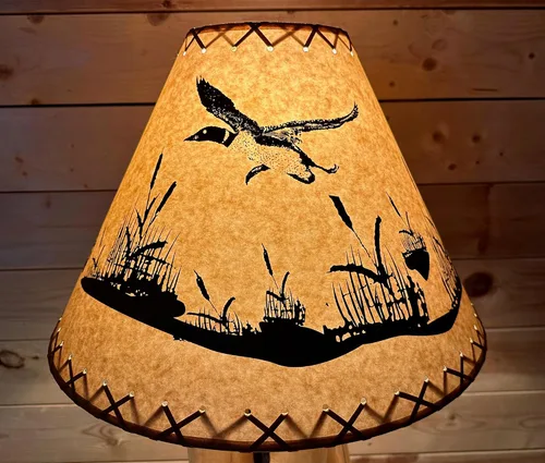 Vista 2 de Pantalla rústica de papel kraft aceitado con diseño de loón volador - 18