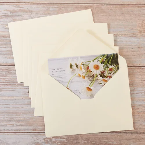 Vista 6 de Paquete de 50 sobres A6 color crema con tarjetas de cartulina gruesa plegada de 4 x 6 pulgadas y calcomanías doradas para tarjetas de felicitación