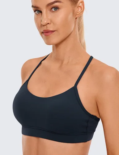 Vista 3 de CRZ YOGA Butterluxe - Brasier deportivo con espalda en Y para mujer, con espalda cruzada, de bajo impacto, tirantes delgados, para entrenamiento