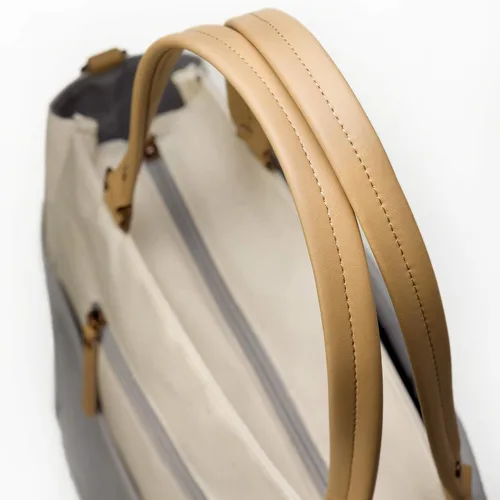 Vista 6 de Petunia Pickle Bottom City Carryall, AbedulPiedra