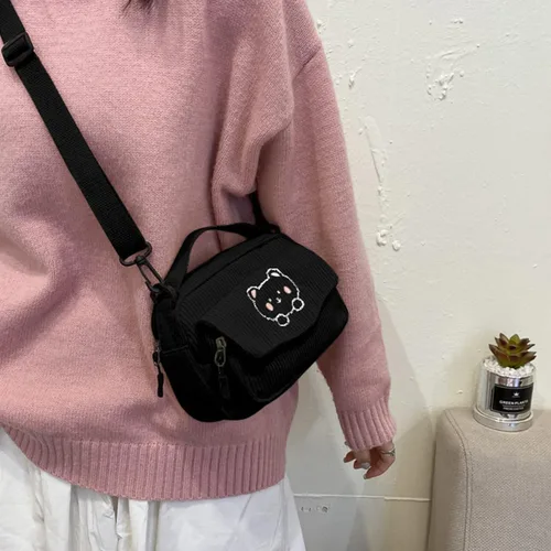 Vista 3 de Joizomou Lindas Bolsas Kawaii Carteras Monederos Estéticos Pequeña Bolsa Bandolera de Pana con Llaveros de Oso Regalo Kawaii para Mujeres