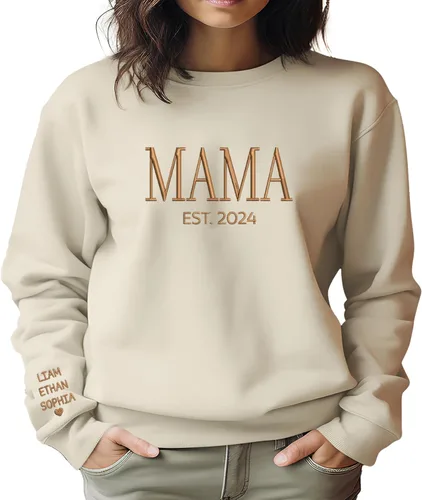 Vista 4 de LOVELYPOD Sudadera bordada personalizada con nombre de niños en la manga, camisa del día de la madre, regalo para la nueva mamá en Navidad