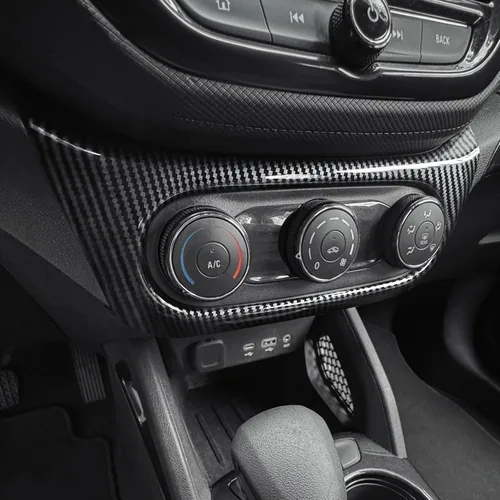Vista 4 de YOUTOOCAR Cubierta de panel de botón de aire acondicionado interior con patrón de fibra de carbono compatible con Chevy Trailblazer 2020-2023