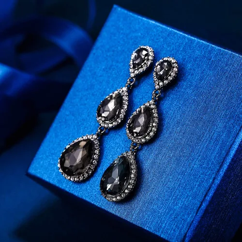 Vista 91 de EleQueen Pendientes de cristal austriaco en tono dorado para mujer, forma de pera de 2.5 pulgadas, color esmeralda
