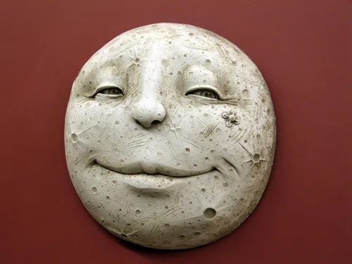 Vista 2 de Carruth Estudio, Figura Luna, escultura original hecha a mano en piedra, hecha a mano