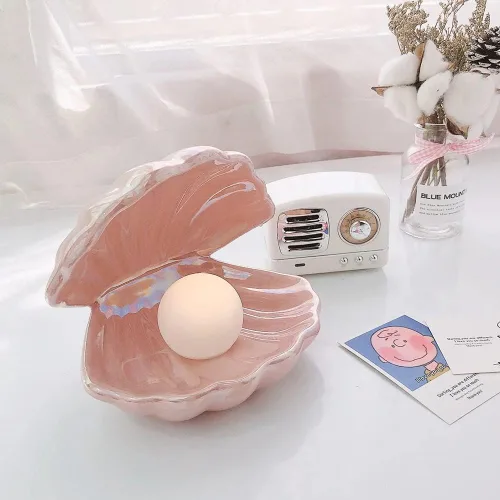 Vista 6 de Koolouispoper Ins Lámpara de noche de concha de cerámica de estilo japonés con perlas de sirena para decoración del hogar, regalo de Navidad (rosa)