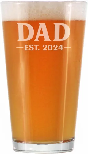 Vista 18 de Dad Est 2023 - Regalo de Vaso de Pinta para Nuevo Padre Primerizo - Vasos Llamativos de 16 Oz Bevvee Dad gift ideas for fathers, husbands and