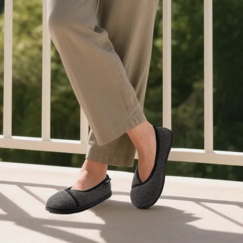 Vista 14 de Wishcotton Pantuflas ligeras de espuma viscoelástica para mujer, cómodas y antideslizantes, para interiores y exteriores