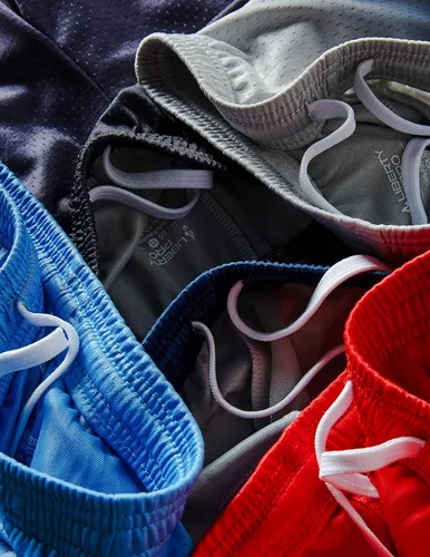 Vista 5 de Paquete de 5 pantalones cortos deportivos para niños, de malla, baloncesto, ropa juvenil, equipo deportivo con bolsillos