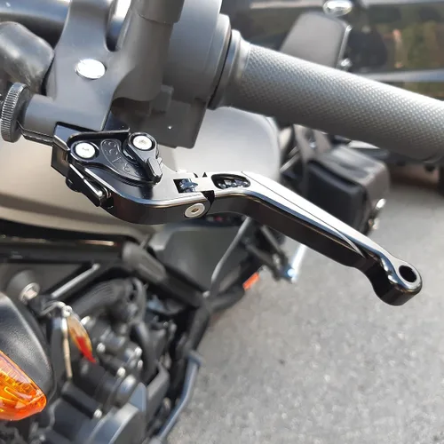 Vista 6 de Palanca de freno plegable retráctil Palanca de embrague para Yamaha Fazer FZ-1 FZ-8 FZ-6 FZ-6R FZS600, aleación de aluminio CNC fabricada (negro)