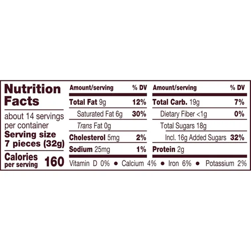 Vista 2 de HERSHEY'S KISSES - Paquete familiar de dulces de chocolate con leche, 15.9 onzas