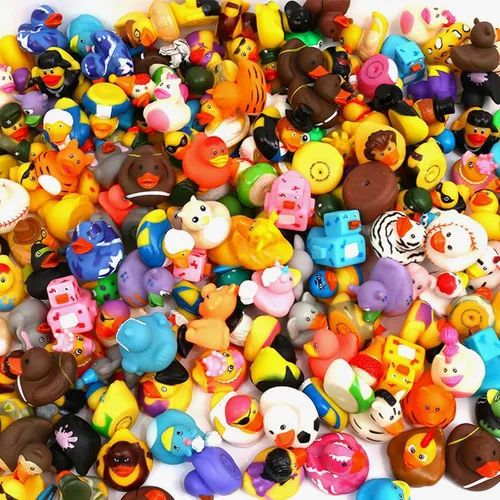 Vista 4 de WQTHE Paquete de 30 patos de goma para Jeeps Ducking, pato flotante a granel de 2.3 pulgadas para niños, surtido de juguetes de baño para bebés