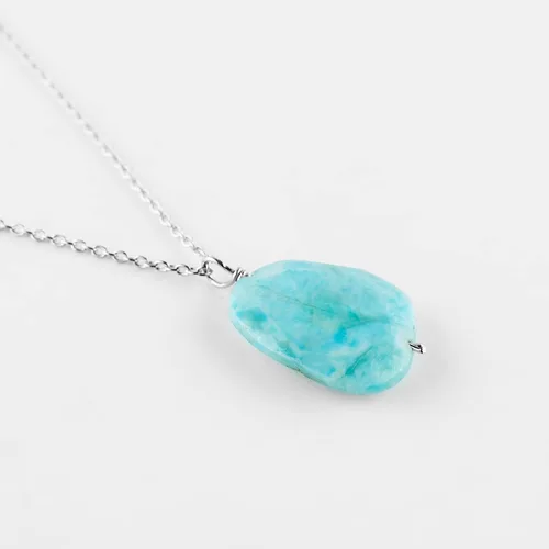 Vista 3 de Collar con colgante de pera de piedras preciosas múltiples