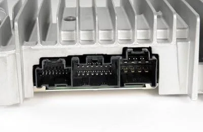 Vista 2 de GM Genuine Parts 20808897 Amplificador de altavoz de radio