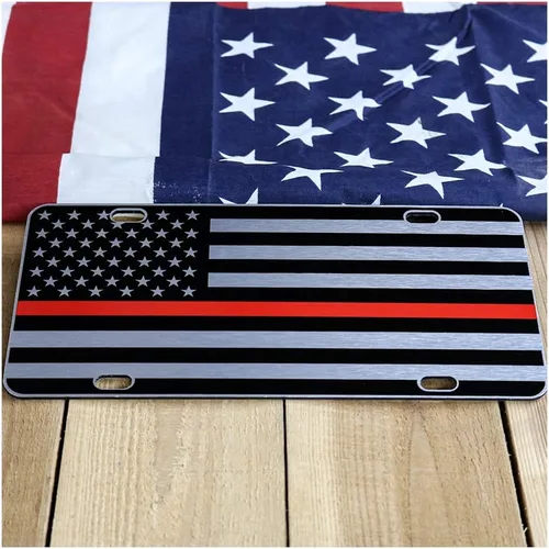 Vista 80 de JASS GRAPHIX Placa de matrícula personalizada con la bandera estadounidense de línea amarilla, homenaje personalizado a despachadores y operadores