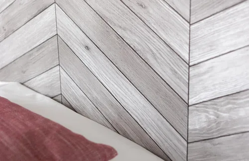 Vista 6 de d-c-fix Papel de contacto autoadhesivo de grano de madera gris cheurón, impermeable, extraíble, vinilo decorativo para cocina, encimeras, armarios