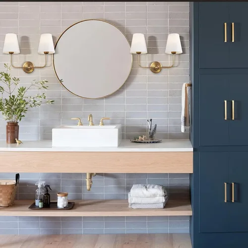 Vista 4 de Aplique de Pared de Doble Luz con Pantallas Cónicas de Tela Blanca, Aplique de Latón Antiguo de 2 Luces para Tocador de Baño, Pasillo, Escalera