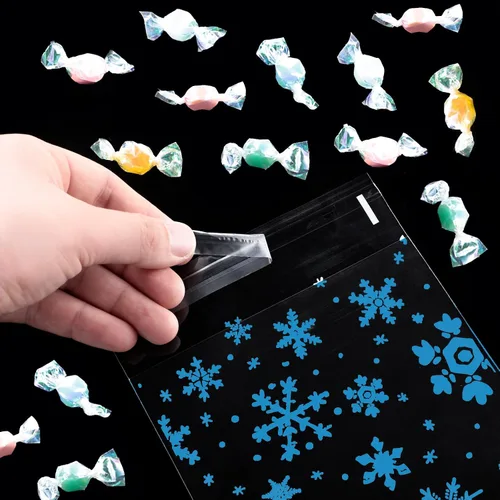 Vista 3 de Yinder 500 bolsas de invierno para galletas de invierno, bolsa de celofán con copos de nieve, bolsa de dulces autoadhesiva para suministros de Blanco