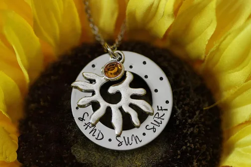 Vista 2 de Sand Sun Surf Necklace, Beach Jewelry, Sun Charm, Washer Necklace, Summer Necklace, Surfer Girl Jewelry, Adventure Jewelry, Teen Gift