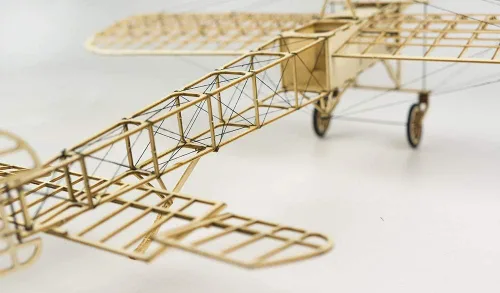 Vista 5 de Kits de avión de madera Balsa, modelos de madera Bleriot para manualidades, kits de aviones de madera de balsa cortados con láser, kits