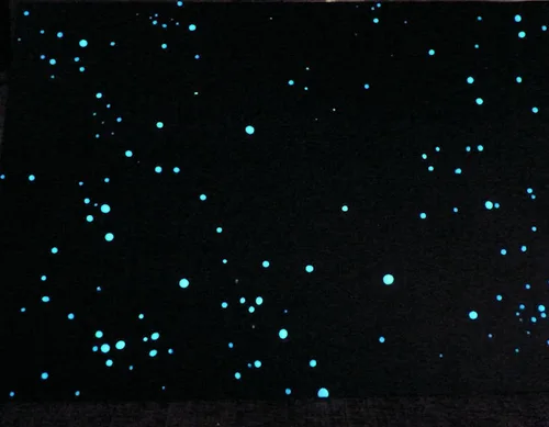 Vista 7 de Pintura Stars-Glow para techos, color blanco y brillo aguamarina, a base de agua, para una habitación grande. Vial de tamaño económico de 0.6 fl oz.