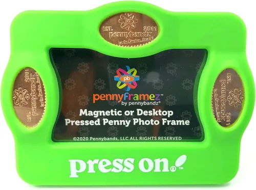 Vista 2 de Pennybandz Pennyframez - Marco magnético para fotos de escritorio con capacidad para fotos de 3 x 2 pulgadas y tres de tus centavos prensados