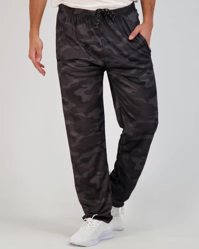 Vista 2 de Real Essentials Paquete de 3 pantalones deportivos Tech Mesh Athletic Gym Workout Lounge con bolsillos para hombre