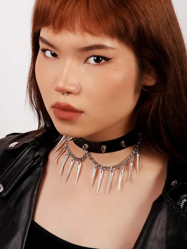 Vista 4 de Sacina Gargantilla gótica punk con pinchos, gargantilla negra, gargantilla de cuero con pinchos, gargantilla gótica, collar de Halloween, regalo