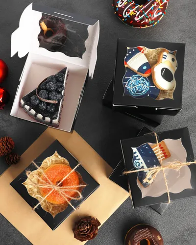 Vista 7 de qiqee Cajas de panadería negras con ventana de 4 x 4 x 2.5 pulgadas, 100 paquetes de mini cajas de galletas para macarrones, cajas de pastelería