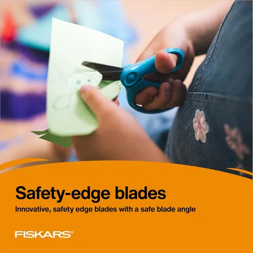 Vista 3 de Fiskars Tijeras de punta roma de 5 pulgadas para niños de 4 a 7 años (paquete de 3) - Tijeras para la escuela o manualidades - Suministros