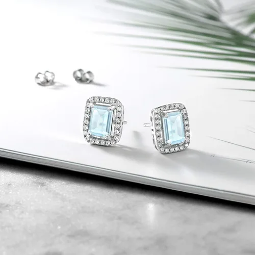 Vista 24 de Gem Stone King Aretes de plata de ley 925 con piedra natal Corte esmeralda de 0.315 x 0.236 in Aretes de halo para mujer