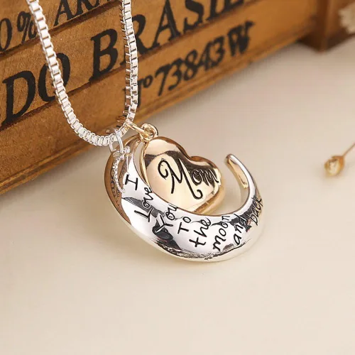 Vista 4 de Collar de regalo de Navidad para madre Acción de Gracias con texto en inglés I love you to the moon and back colgante del día de San Valentín