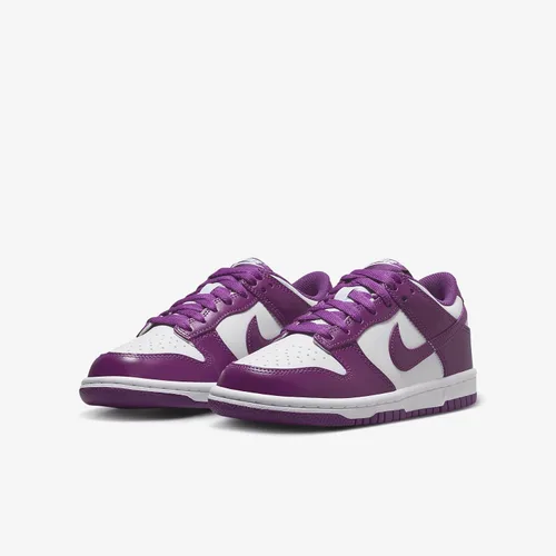 Vista 441 de Nike Kid's Dunk Low Sneaker