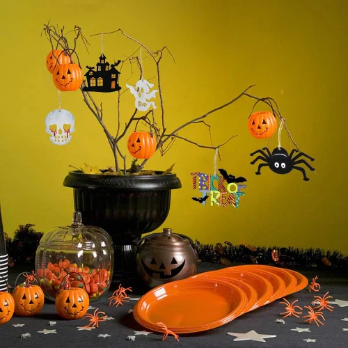 Vista 5 de Hidreas 60 piezas de adornos de madera sin terminar de Halloween, kit de manualidades de Halloween, recortes de madera con 60 cuerdas de cordel