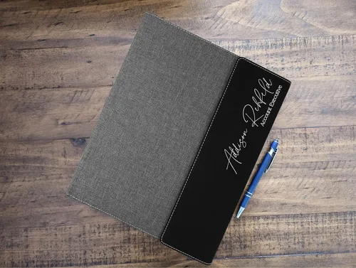 Vista 8 de Cartera personalizada. Regalos profesionales de negocios. Padfolio personalizado. Carpeta organizadora de cartera de negocios corporativos. Soporte
