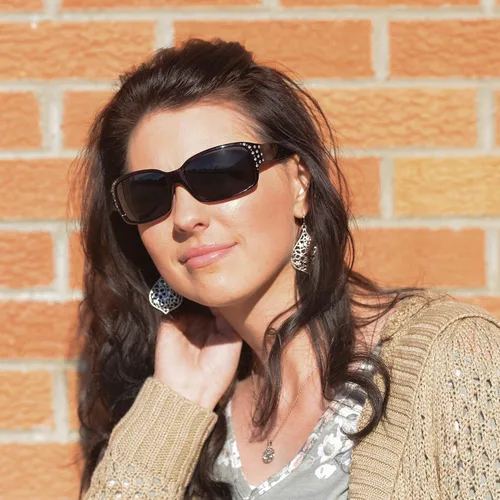 Vista 5 de Gafas de sol polarizadas para mujer - Gafas de sol de moda premium - Serie HZ Diamante Gafas de sol de diseñador para mujer