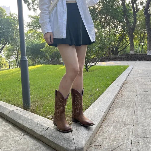 Vista 5 de SheSole Botas vaqueras occidentales con punta cuadrada para mujer, botas de equitación para mujer