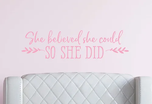 Vista 3 de InnovativeStencils Calcomanía de pared con texto en inglés «She Believed She Could So She Didid» (She Believed She Could So She Didid), con cita
