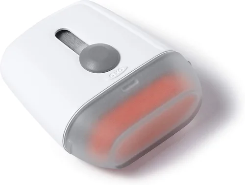Vista 12 de OXO Limpiador para portátiles Good Grips Sweep & Swipe Almohadilla de microfibra y cepillo suave, elimina manchas y polvo, ideal para pantallas