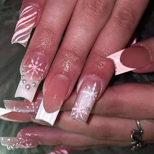 Vista 17 de Uñas postizas a presión con punta francesa cuadrada larga con arco 3D, diseños de línea de copo de nieve, uñas de invierno, uñas a presión