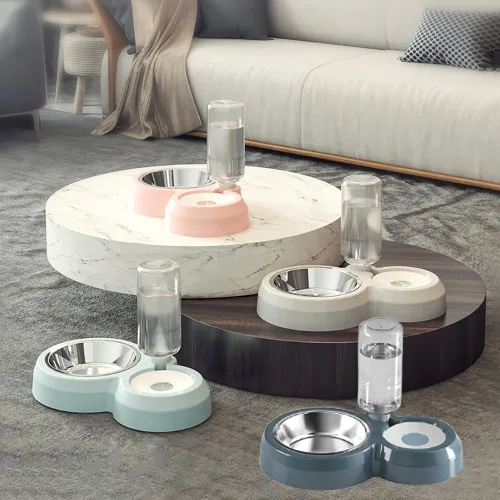 Vista 7 de Juego de cuencos para perros y cachorros con dispensador de agua y tazón de acero inoxidable, tapete antideslizante, comedero desmontable para Azul