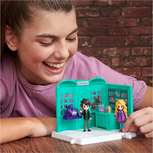 Vista 3 de Wizarding World Harry Potter Magical Minis Honeydukes Shop, a partir de 6