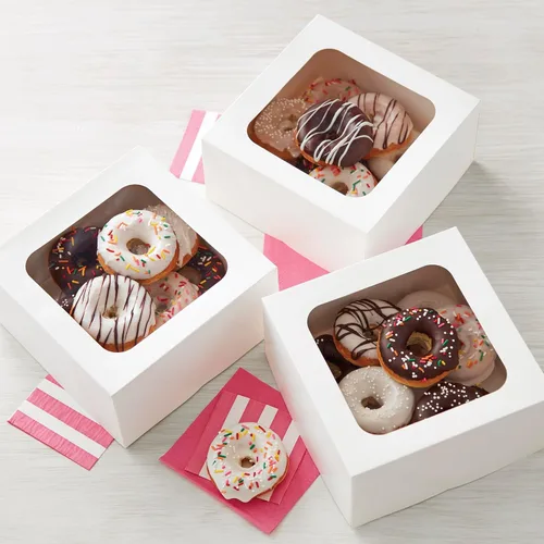 Vista 5 de Wilton Cajas blancas para dulces con ventanas, soportes perfectos para regalar y transportar mini pasteles o galletas caseras, 9 piezas