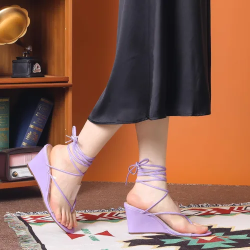 Vista 3 de Allegra K Sandalias de cuña con correa transparente con cordones para mujer