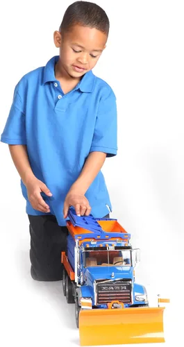 Vista 9 de Bruder Toys Mack Granite Servicio Invernal con Pala Quitanieves