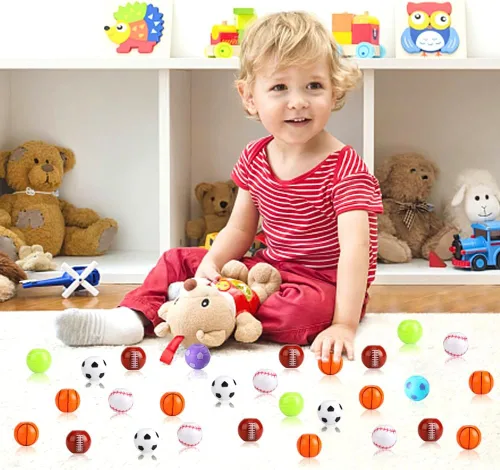 Vista 4 de Paquete de 42 recuerdos de fiesta deportiva, mini fidget spinner, juguetes de pelota deportiva para niños, juguetes de fútbol y béisbol para niños