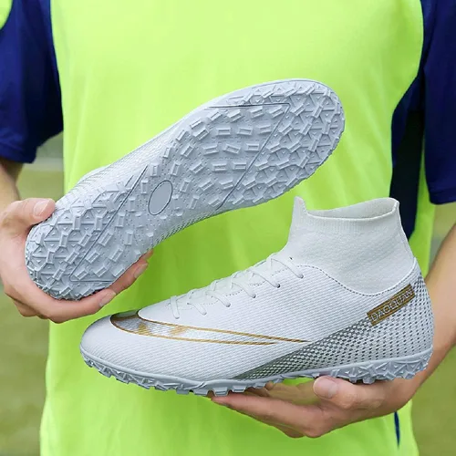 Vista 4 de MEILIN Zapatos de fútbol para niños grandes y niñas, ligeros, duraderos, antideslizantes, para uso al aire libre