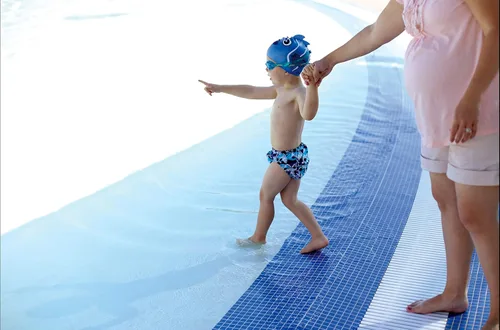 Vista 5 de FINIS Inc Swim Diaper